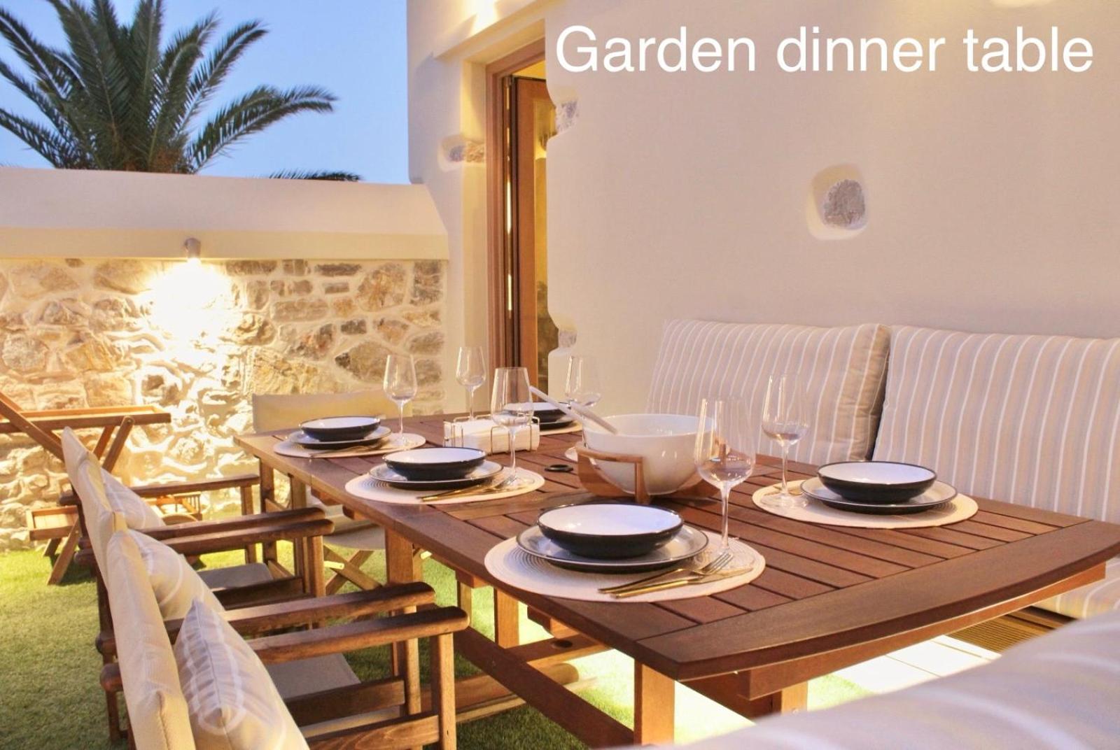 Villasonboard Rock Villa 3 Bed, 3 Bath, Jacuzzi, Seaside แอร์มิโอนี ภายนอก รูปภาพ